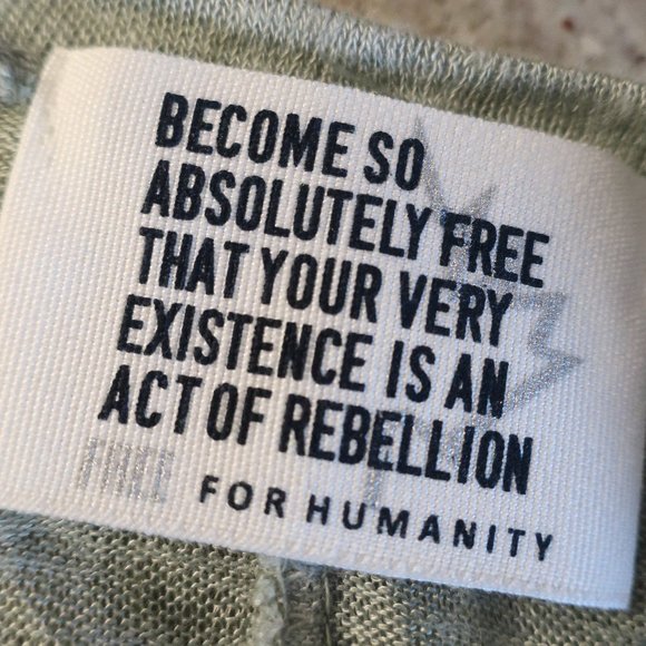 Womens Free For Humanity Sage Green Silver Star V-Neck T-Shirt Top M * - Picture 7 of 7